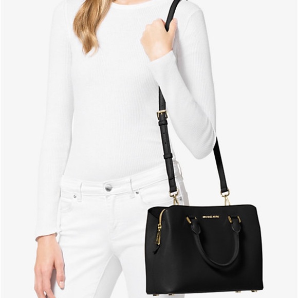 MICHAEL MICHAEL KORS Savannah Medium Saffiano Leather Satchel Black & Gold - Picture 15 of 15